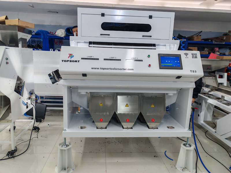 3 chutes plastic color sorter